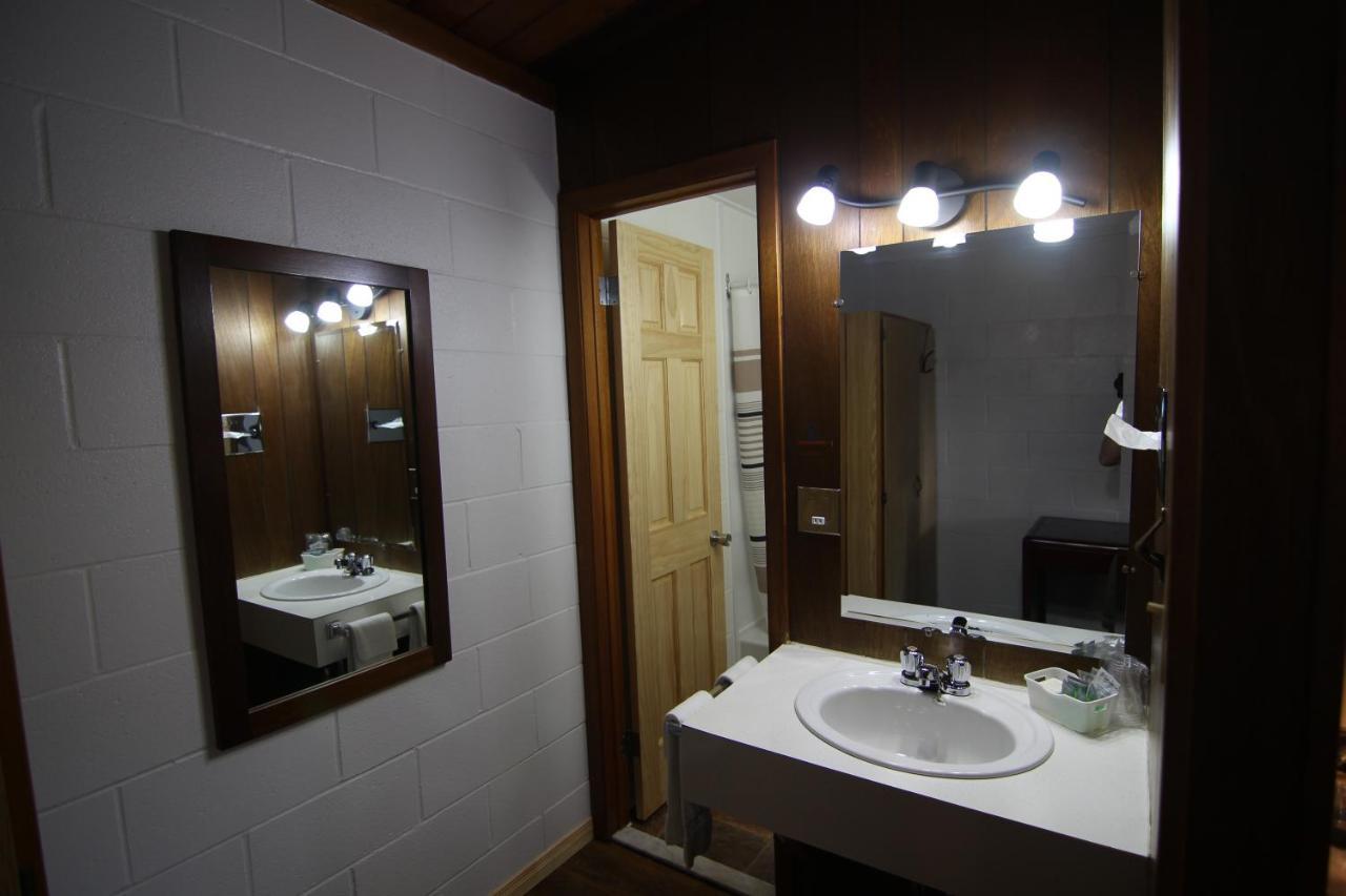 Motel Lennoxville Sherbrooke Zewnętrze zdjęcie
