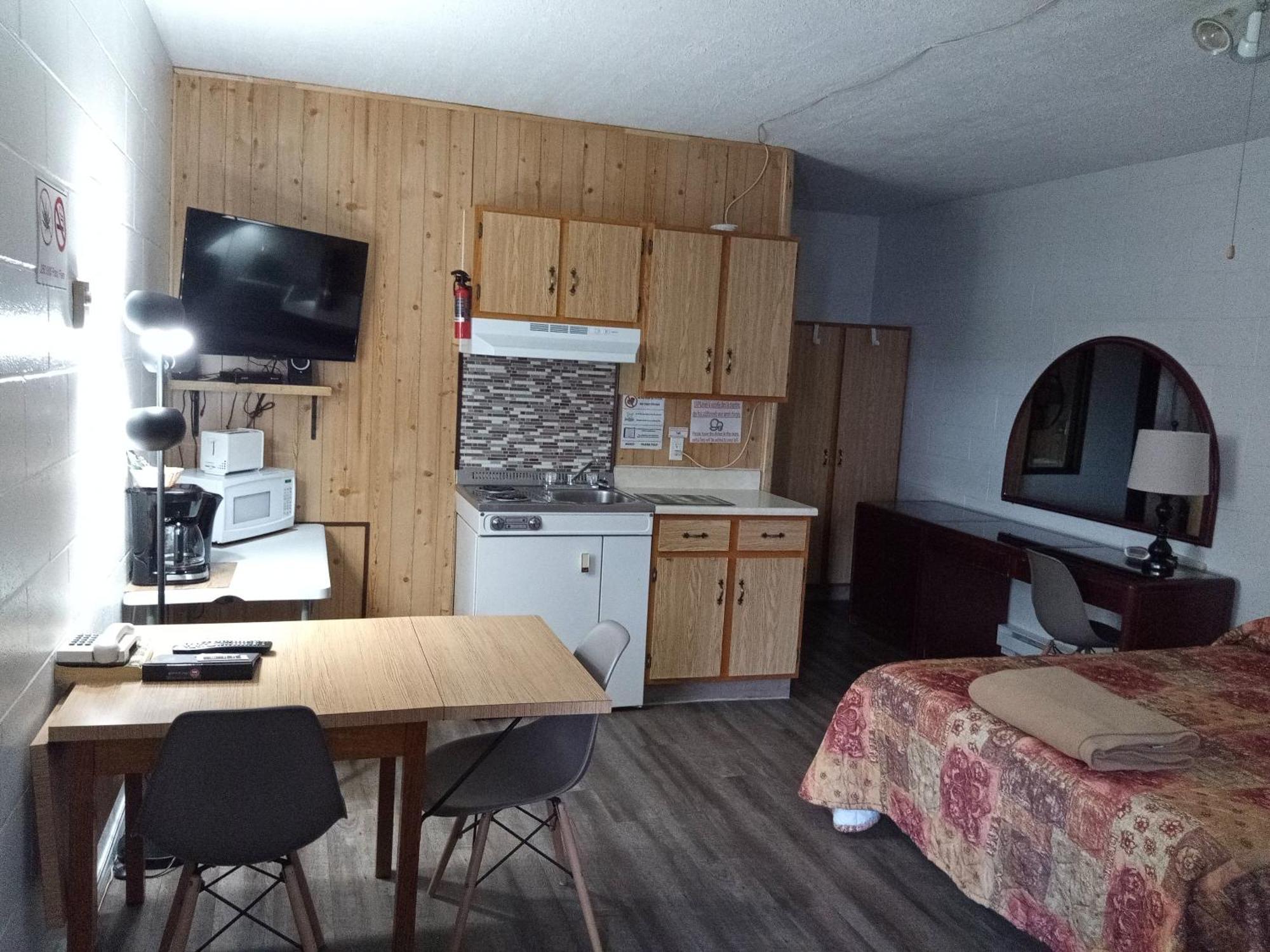 Motel Lennoxville Sherbrooke Zewnętrze zdjęcie